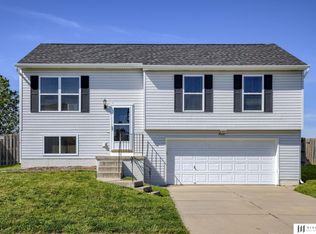 16130 Birch Ave, Omaha, NE 68136