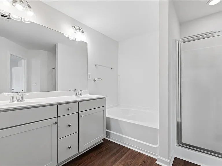 4917 Longview Walk — Photo 14