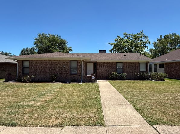 814 Villa Ridge Dr