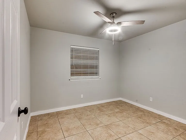 1909 Hardy Dr — Photo 15