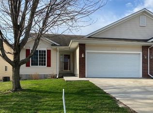 2413 E Southlawn Dr, Des Moines, IA 50320