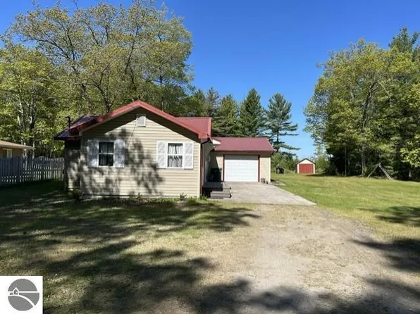 22 S Baldwin Resort Rd, East Tawas, MI 48730