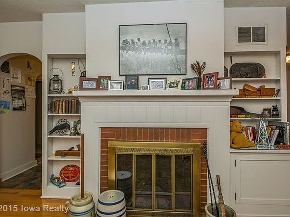3rd image of 804 N B St