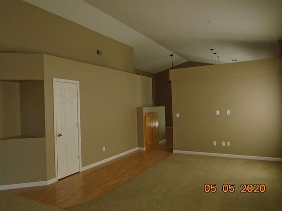 4th image of 1042 Freshwater Ct