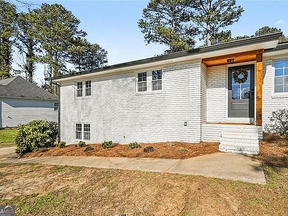 3rd image of 3680 Bells Ferry Rd NW