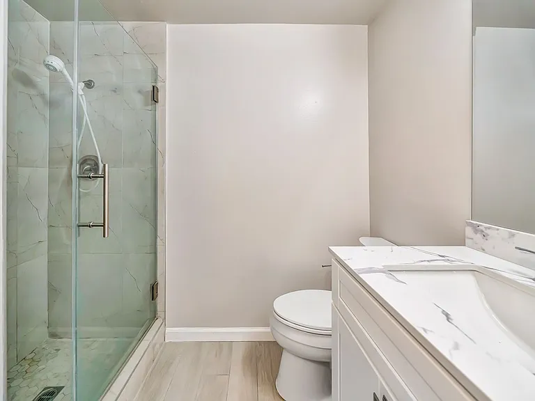 1751 Colby Ave #4 — Photo 19