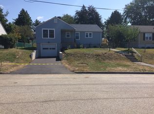 14 Thornton Rd, Worcester, MA 01606