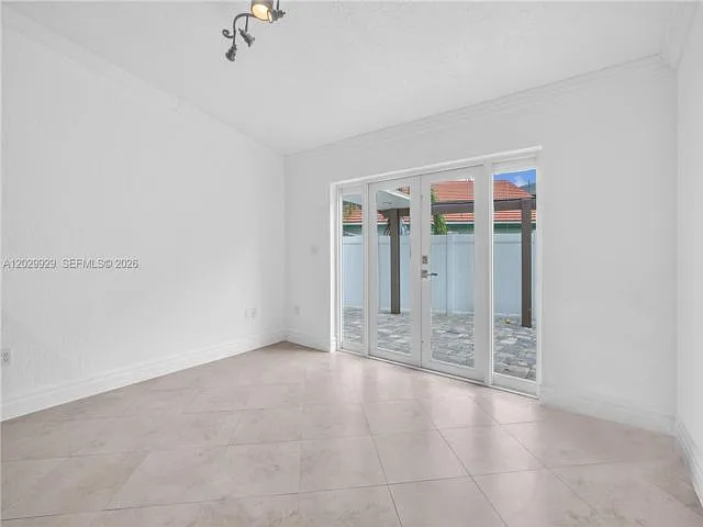 15715 SW 76th Ter — Photo 11