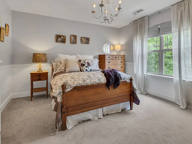 1077 Woodbury Falls Dr — Photo 19