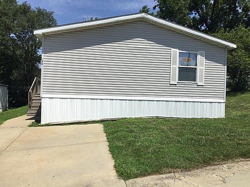 2nd image of 470 Valeen Ln