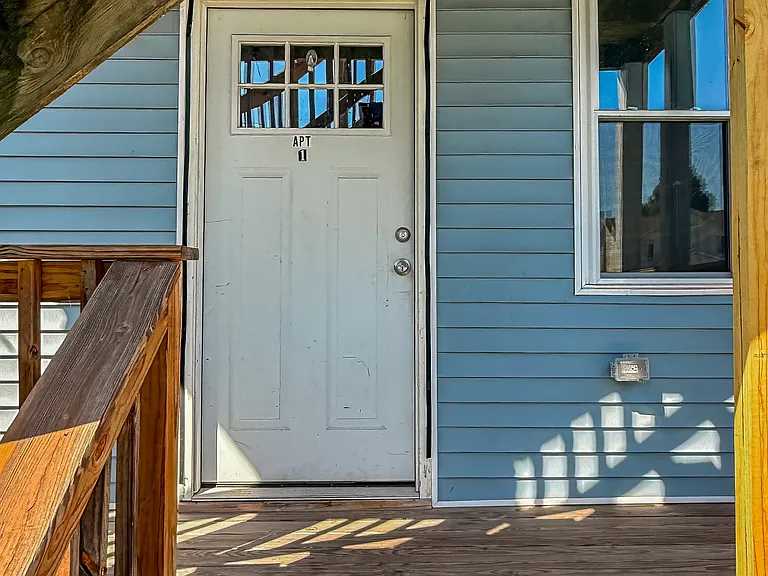 305 Willow St #R — Photo 2
