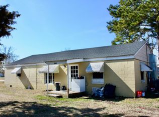 1960 Brogden Rd, Smithfield, NC 27577