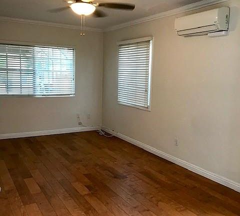 3rd image of 2632 E St