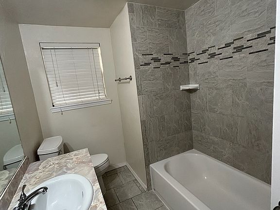 5th image of 625 Hazelwood St