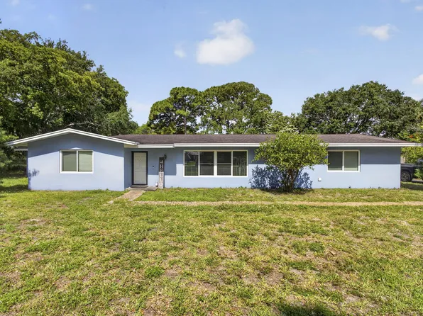 8669 Nashua Drive, Palm Beach Gardens, FL 33418