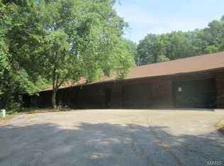 17325 Thunder Spring Rd, Eureka, MO 63025