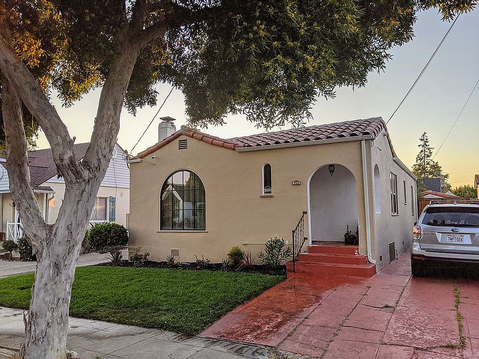 2nd image of 214 Leo Ave