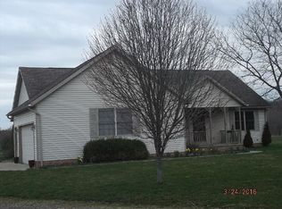 7721 Peck Rd, Ravenna, OH 44266