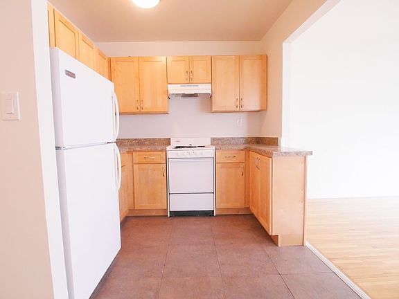 5th image of 353 E 78th St APT 5D