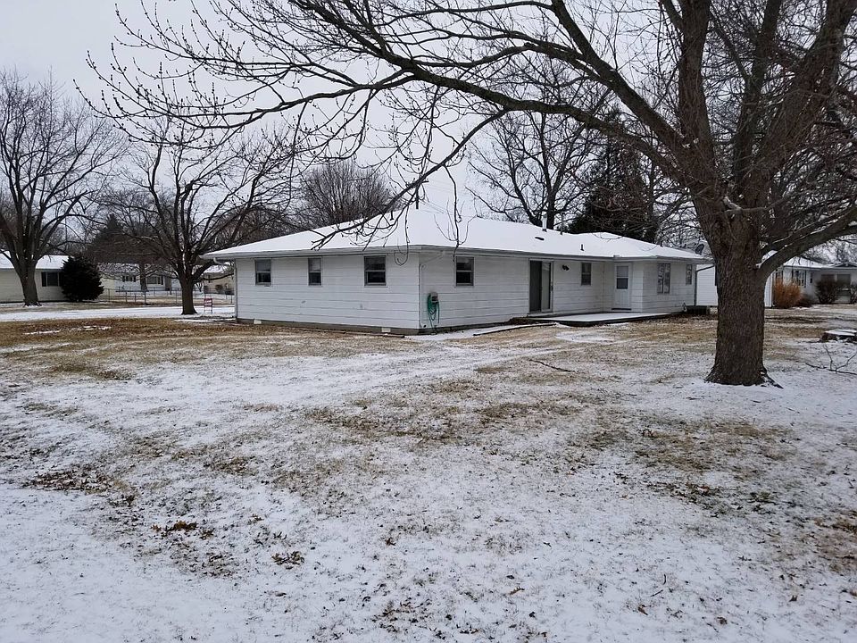 2nd image of 307 Bohlen St