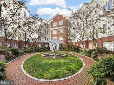 801 S Greenbrier St S #111, Arlington, VA, 22204