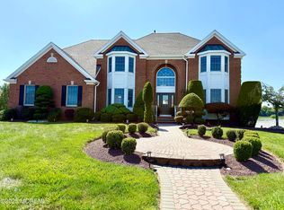 140 Pin Oak Rd, Freehold, NJ 07728