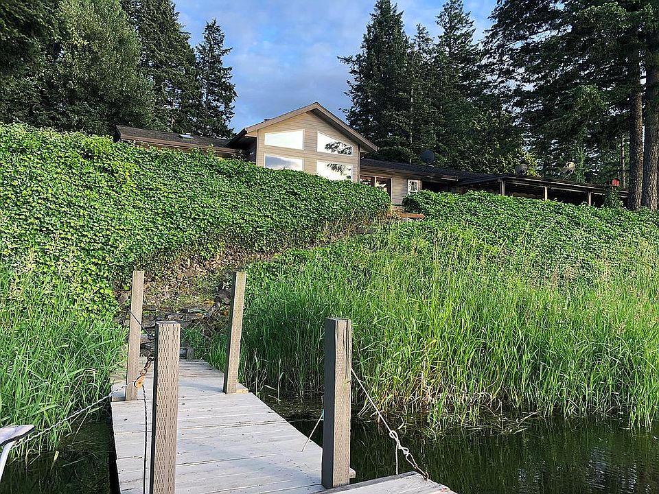 1st image of 121 Lakeshore Dr