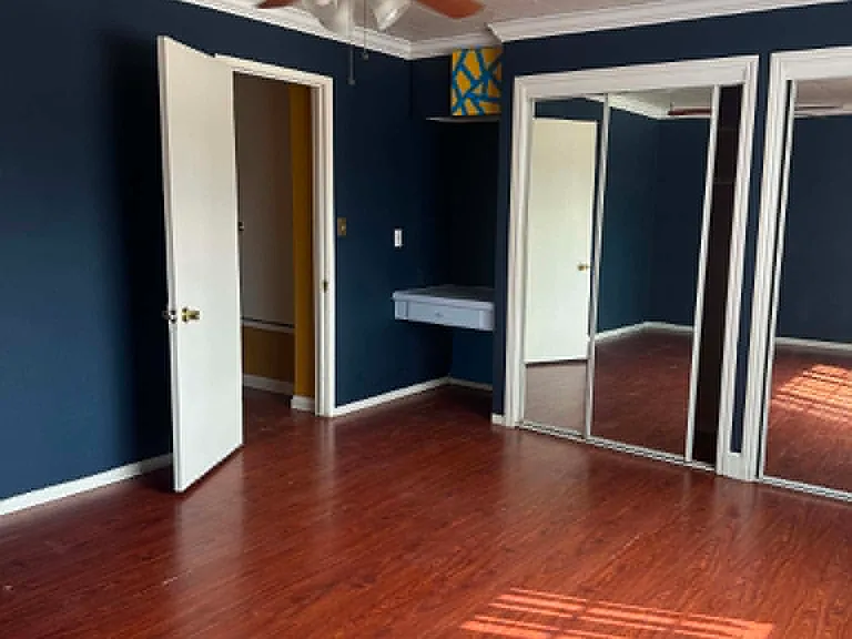 3560 N Delaware Ave — Photo 4