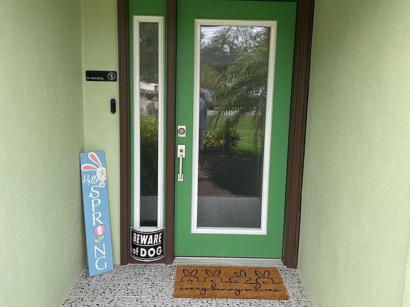 3rd image of 19 Sanchez Ave