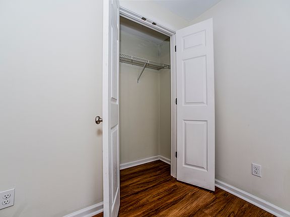 4th image of 121 Cupp Cir