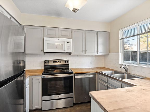 2nd image of 1619 S Ivory Cir Unit C