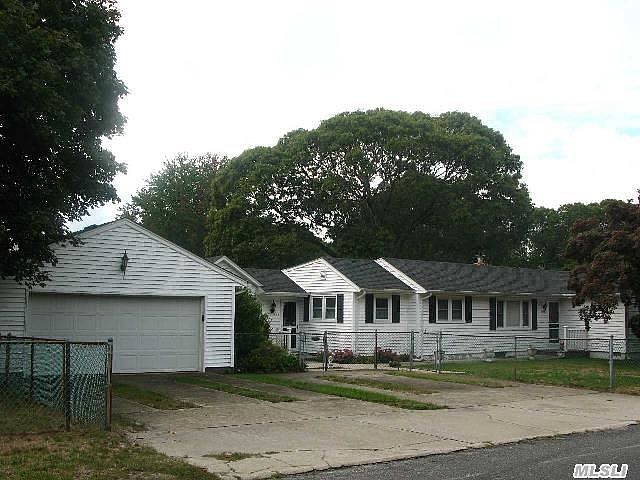 1st image of 158 Adirondack Dr