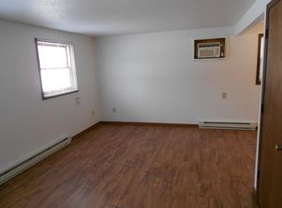 20 W Zeller St APT 1, North Liberty, IA 52317