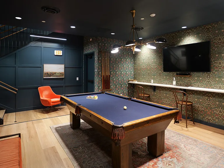 Club & Game Room
