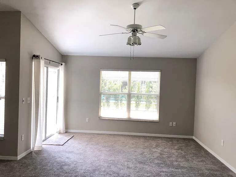 8223 Breton Cir — Photo 17