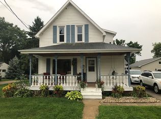 527 W Main St, Little Chute, WI 54140