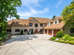 205 Kummrow Ct, Wales, WI 53183