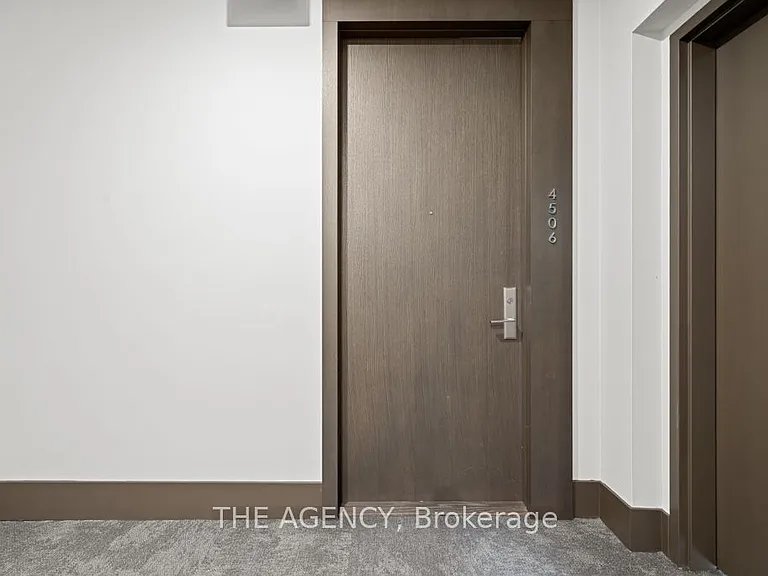 39 Roehampton Ave #4506 — Photo 5