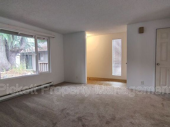 5th image of 1803 Winfield Ave #B