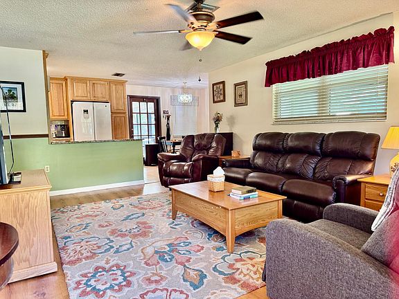 2nd image of 3548 SW 16th Street