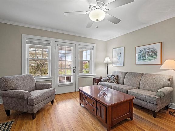 5th image of 4311 McGee St APT 1S