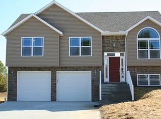 224 SE 141st St, Warrensburg, MO 64093