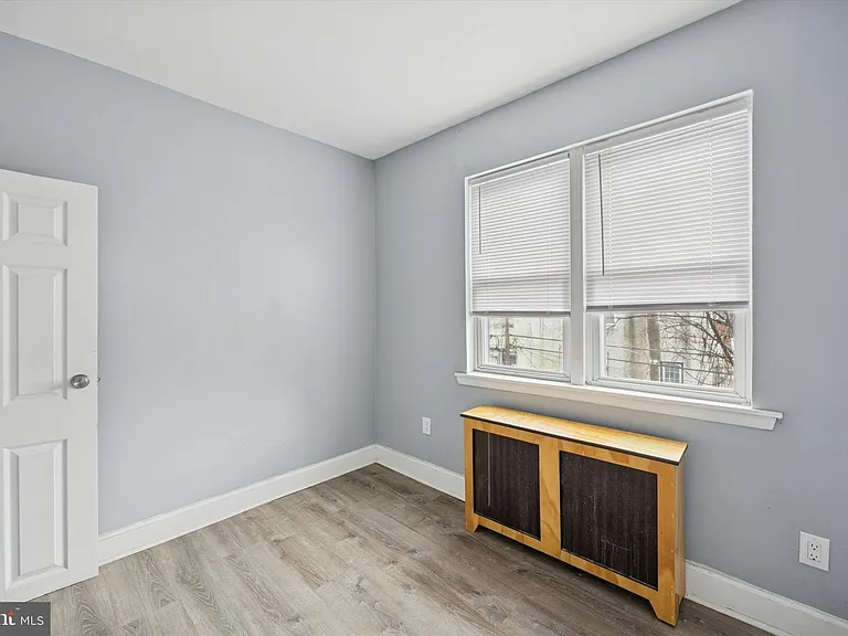 4928 W Thompson St #2 — Photo 16