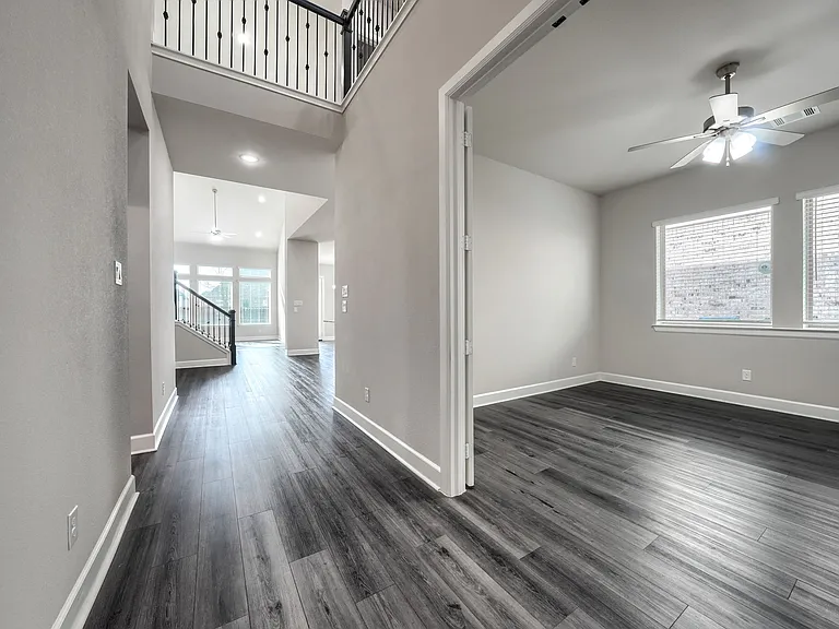 3313 Pillory Ln — Photo 8