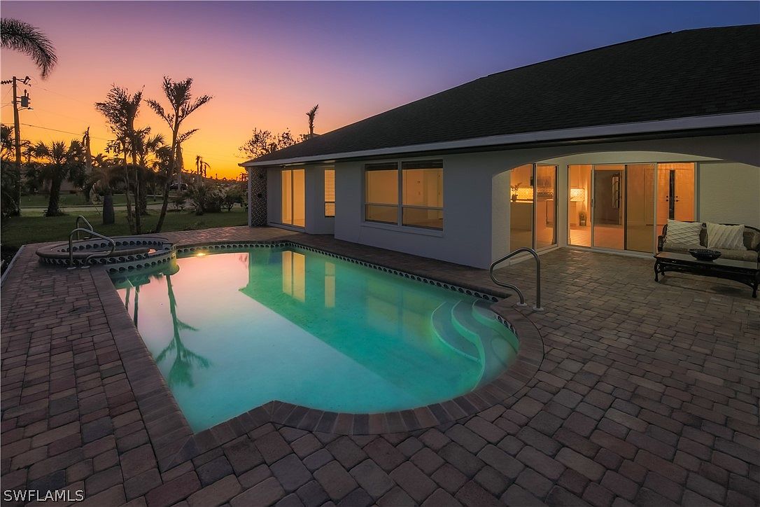 4913 SW 17th Pl, Cape Coral, FL 33914 Zillow