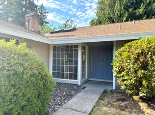 17028 NE 18th St, Bellevue, WA 98008