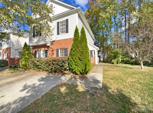 1537 Sylvia Ct, Charlotte, NC 28205