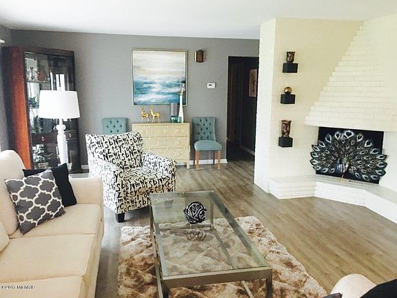 3rd image of 4857 Wickham Dr