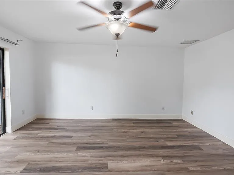 901 Cutler Rd — Photo 27