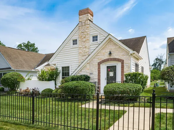 6025 Turnwood Dr, Westerville, OH 43081